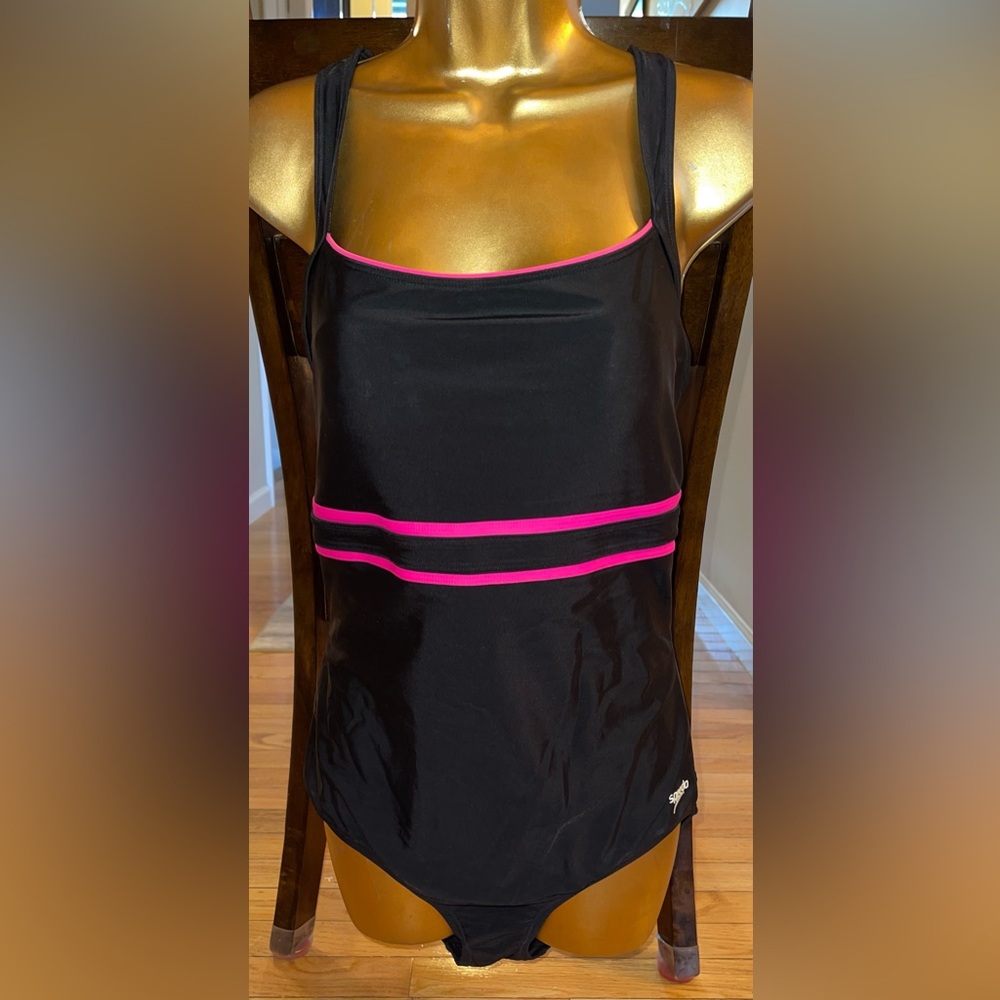 Speedo Racerback Black One Piece Soft Cup Swimsuit Women’s 12